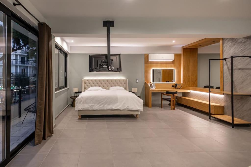 Smaragdi Luxury Jacuzzi Apartment Noho Premium Living เอเธนส์ ภายนอก รูปภาพ